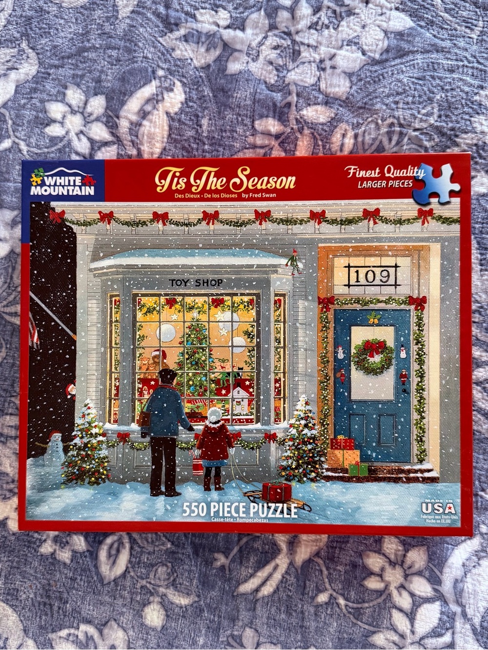 White Mountain Puzzle “Tis The Season”